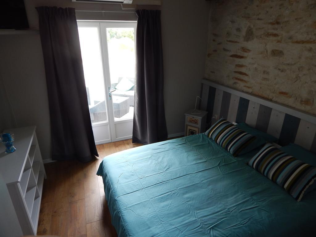 Chambre D'Hotes Le Massanous Laure-Minervois Room photo